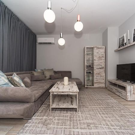 Fashionable 1Bd Flat In The Centre Of Plovdiv Apartment Bagian luar foto